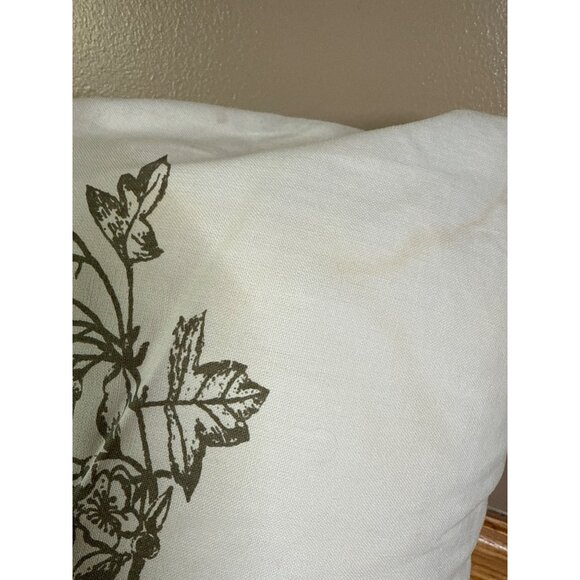 Set Of 2 Vintage Bird Embroidered Throw Pillows Nature-Themed - Picture 13 of 15